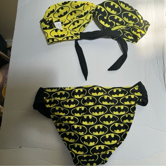 DC Comics NEW Batman Print Bikini SwimSuit Bandeau Top Bottoms Beach Stretch - Picture 6 of 9